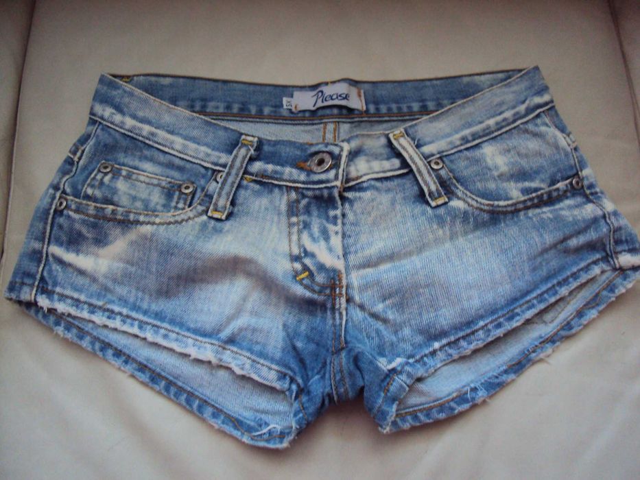 DSQUARED дамски дънкови панталони къси - 38 номер