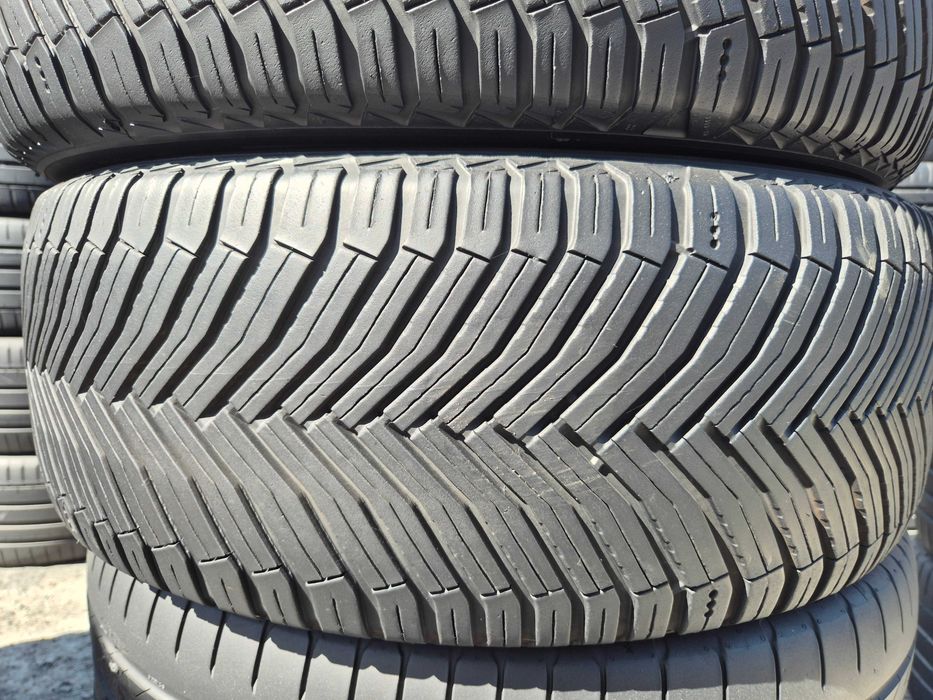 2 Anvelope VARA IARNA 4Sezoane - 225/55/19 103V XL - Michelin CrossClimate 2 SUV - CA NOI - DOT 2025 !
