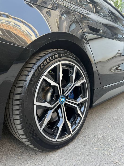 BMW i4 eDrive 40 Full Genmany M paket