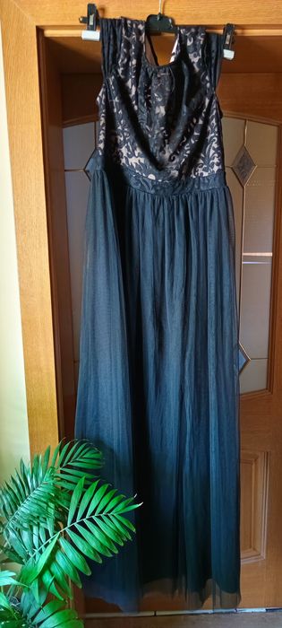 Rochie de eveniment.