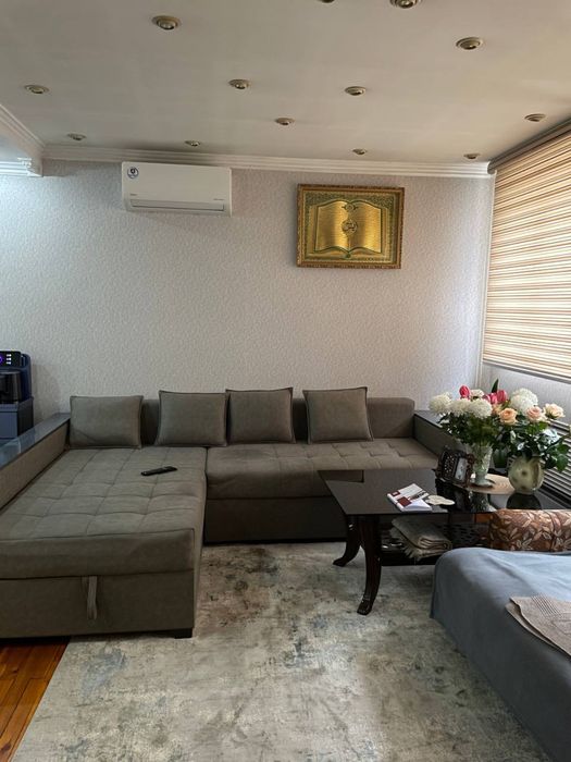 Продаётся дом 8 соток-бассейн, сауна. Ул строители