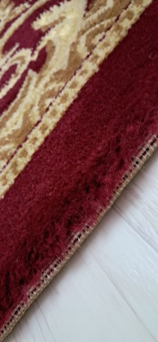 Продам ковёр новый