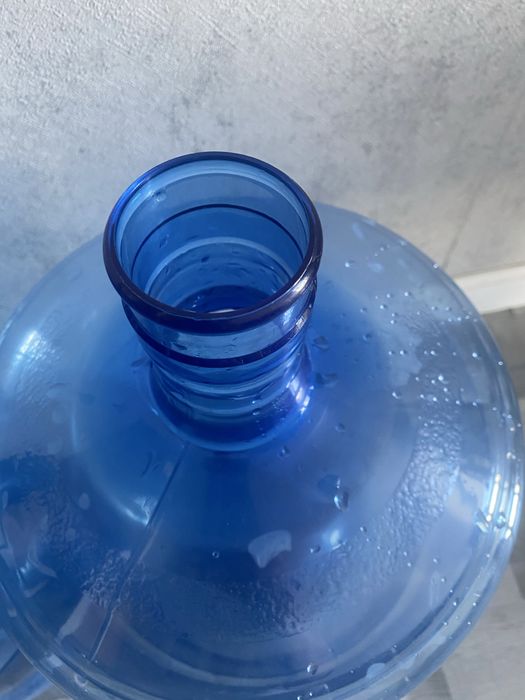 Продается СРОЧНО бутыли для питьевой воды