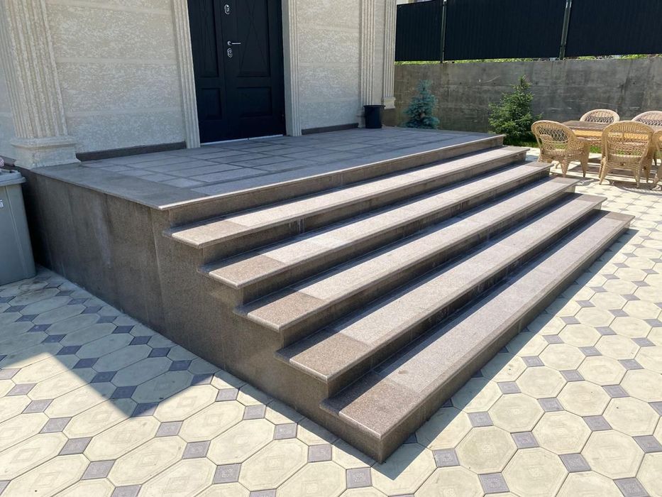 Ступени гранит мрамор