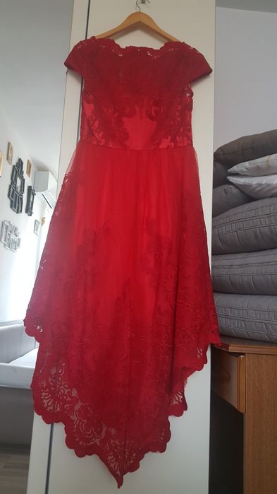 Rochie ocazie rosie, dantela si voal CHI CHI LONDON, masura M-L