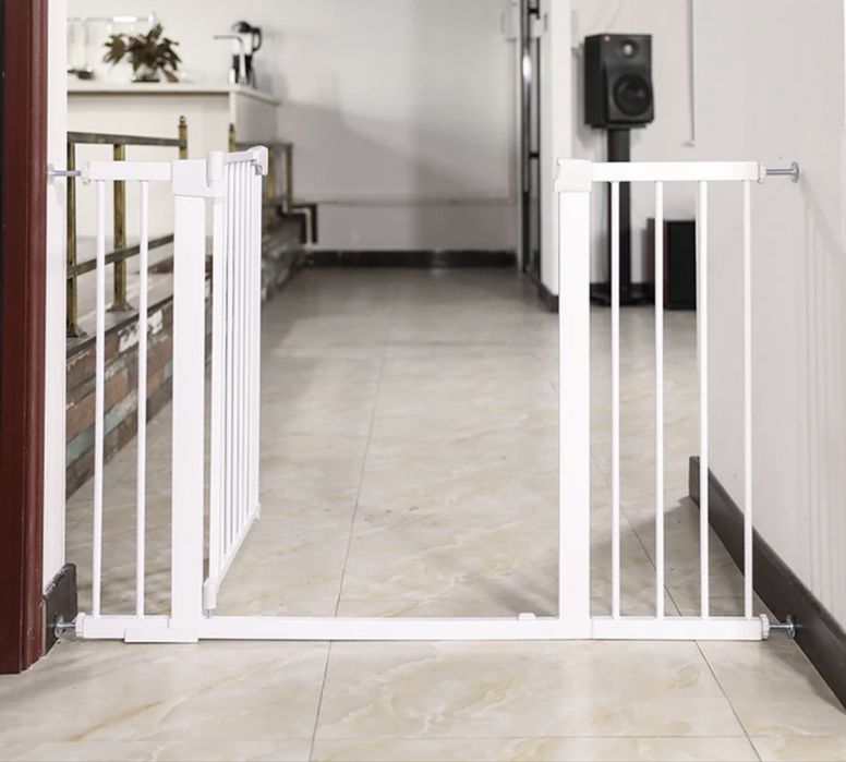 Ворота безопасности, защитный барьер для детей.