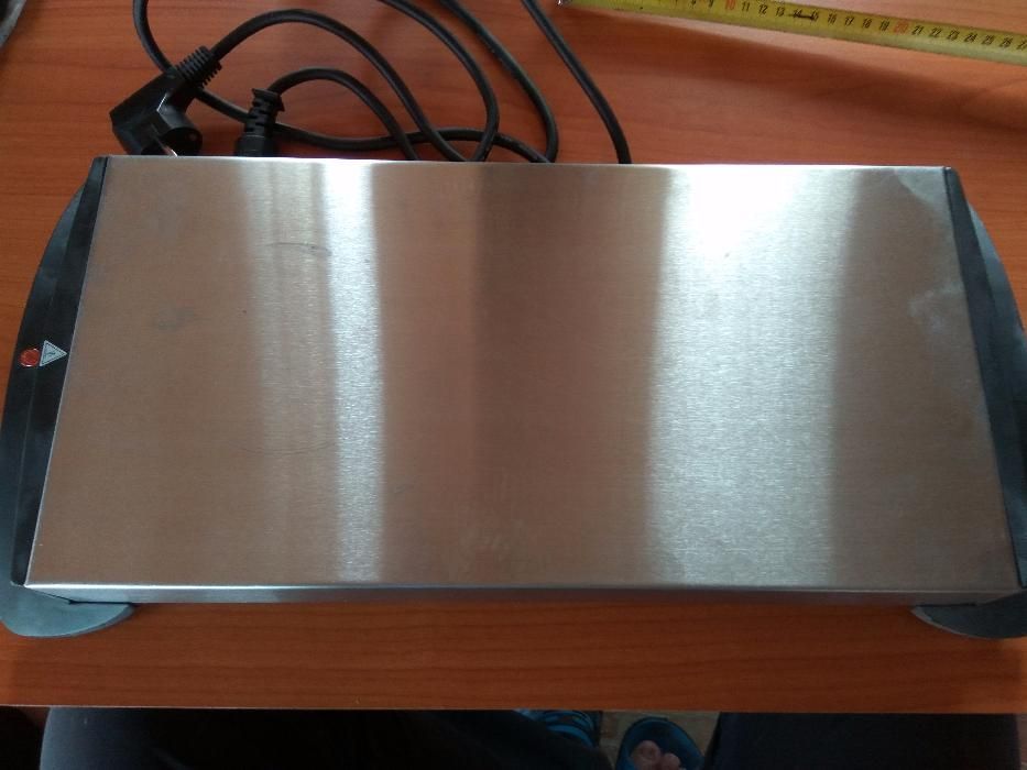 Placa fierbinte FIF, cuptor cu microunde Daewoo