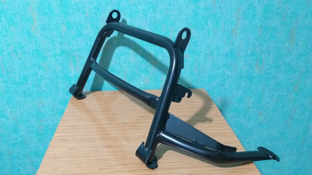 Продаётся ножка центральная для скутера