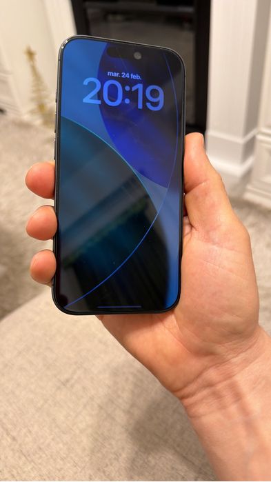 iphone 17  black 256gb, baterie 100%