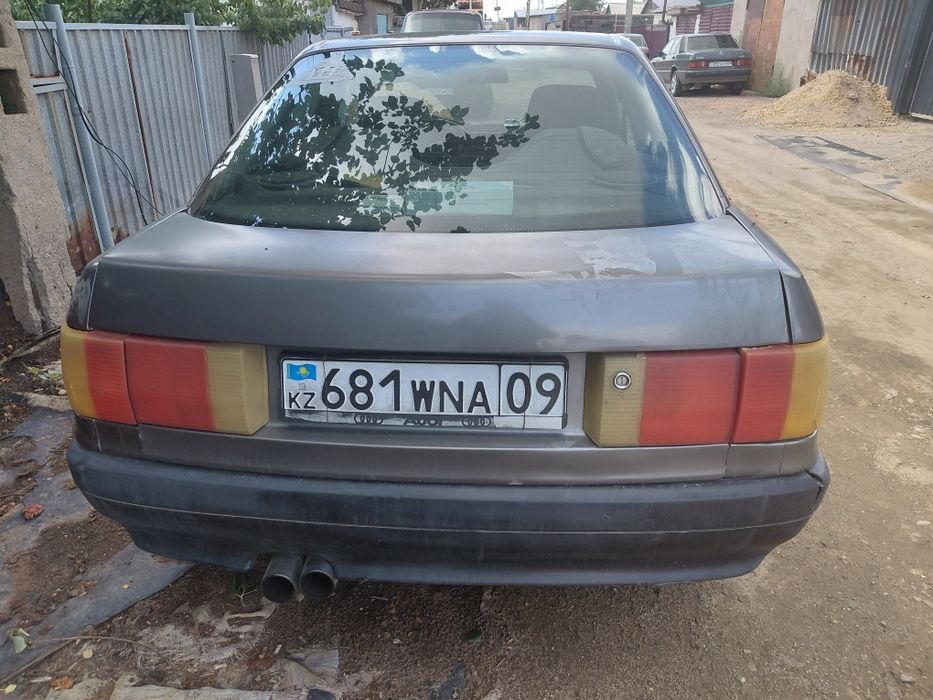 Продаю машину Audi80