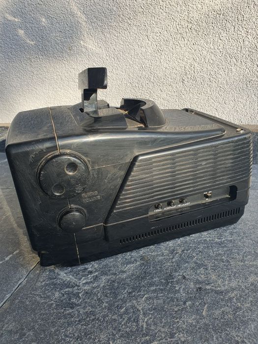 Преносим цветен телевизор с радио  Okano