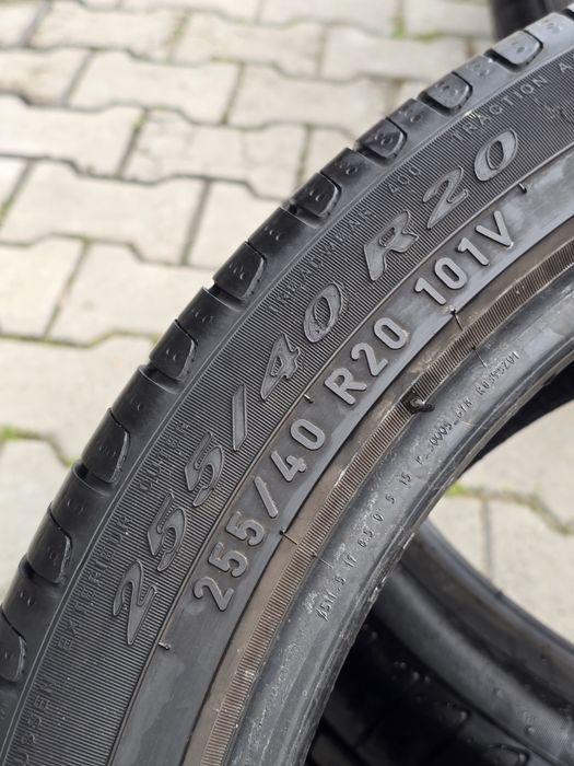 255 40 20 Pirelli