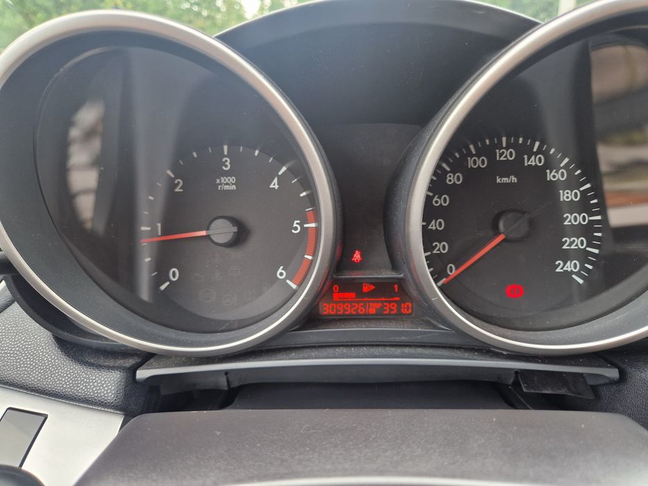 MAZDA 3 2010 — imagine 5
