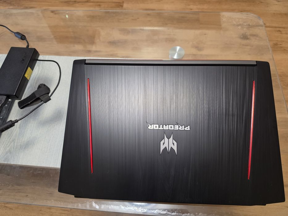 ASUS  Predator 300. 17.3 inc.