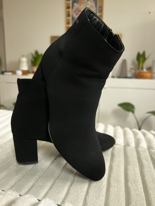 Botine negre imitație piele întoarsă