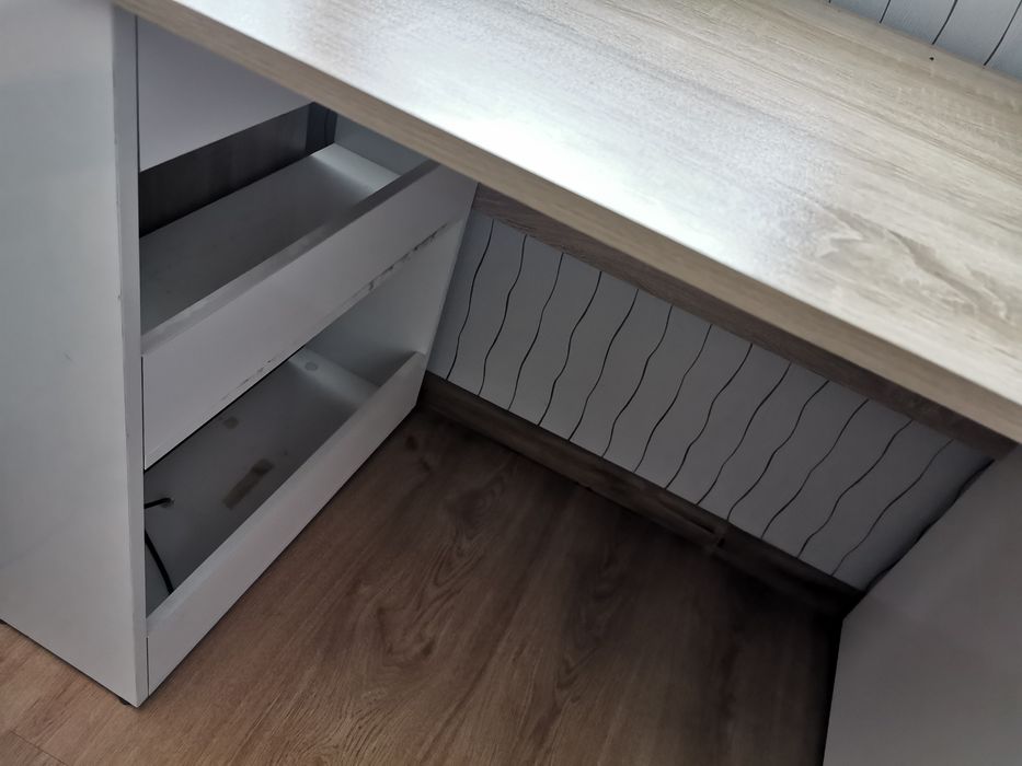 Бюро - дъб сонома