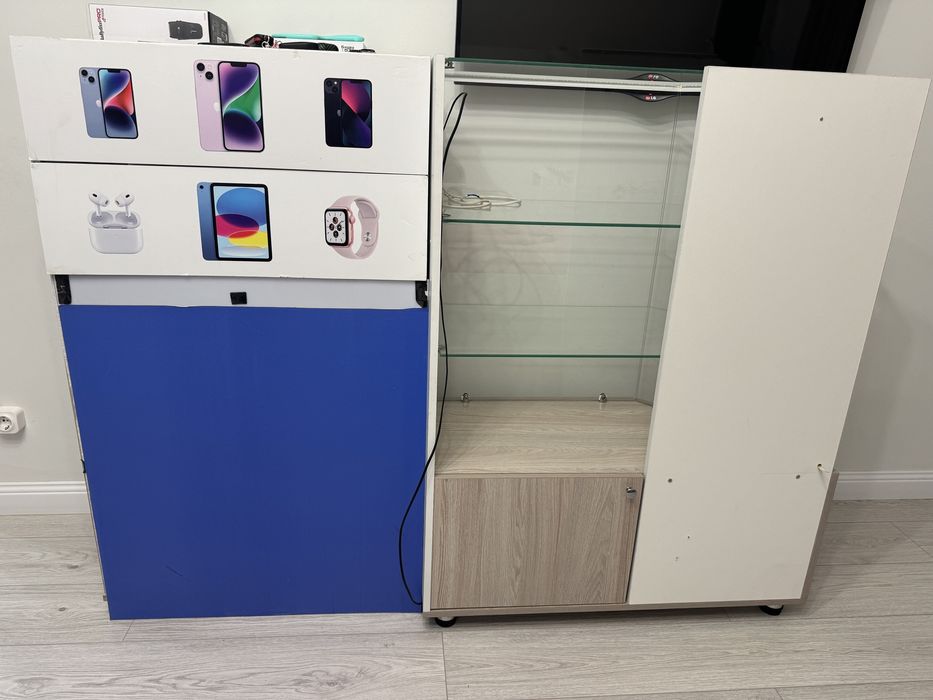 Продам ветрины срочно!