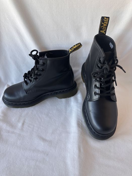 Bocanci Dr Martens 101 marime 37