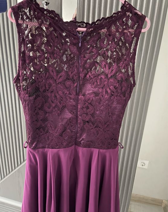 Официална рокля