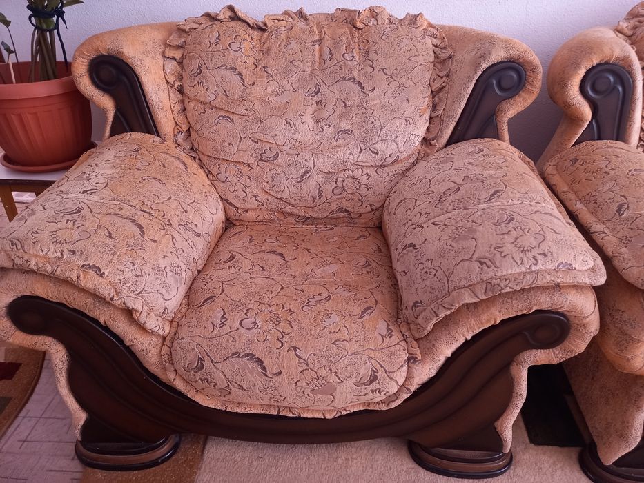 Диван в комплекте фабричный