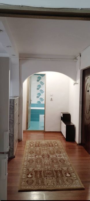 Proprietar vând apartament decomandat