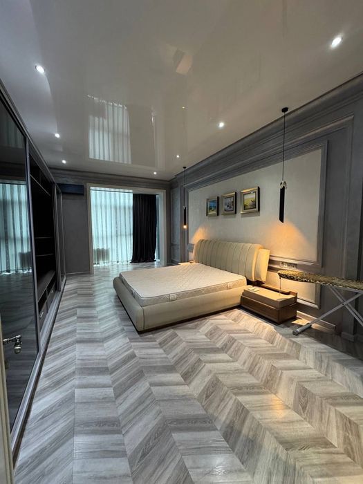 Сдается 3/5/7 Новостройка в центре. Алайский