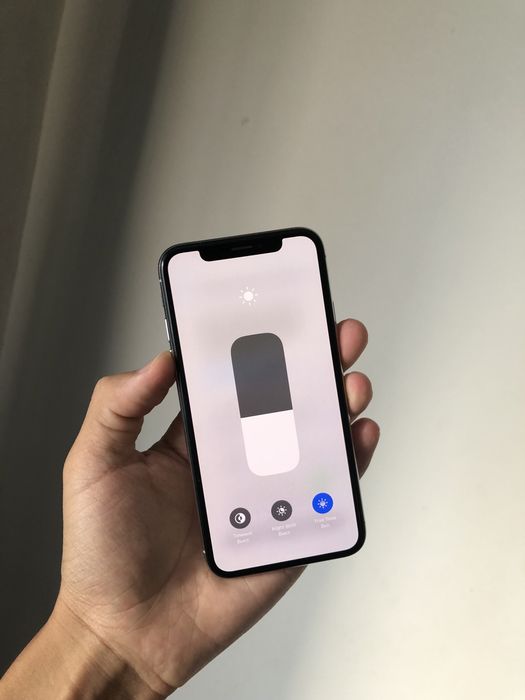 Iphone x 64 radnoy