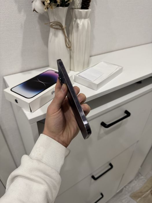 Iphone 14 pro max purple