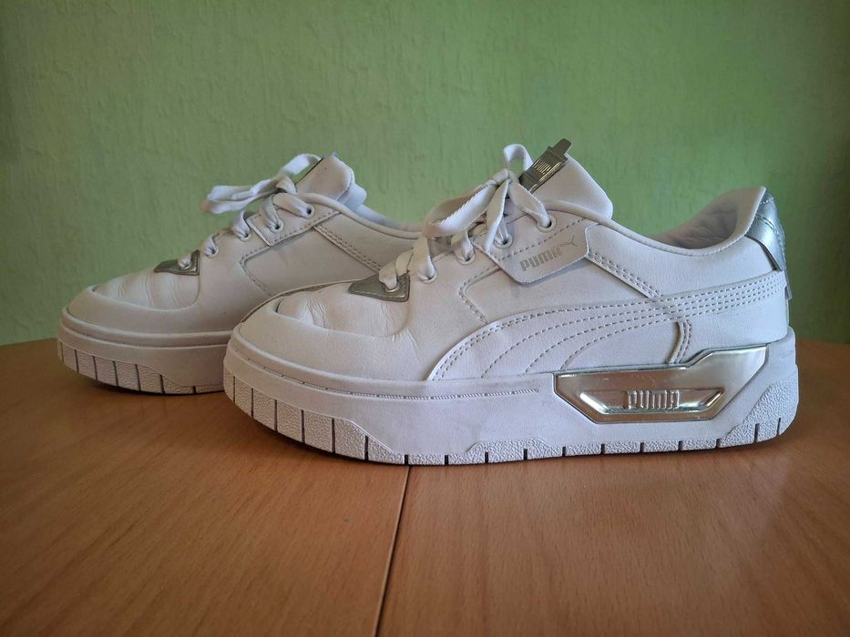 Спортни обувки,,Пума"от естесвена кожа размер 38,цена 40 евро.