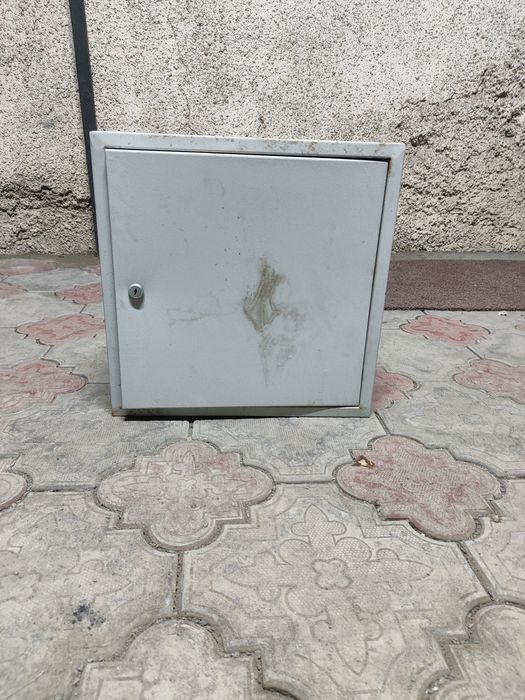 Продам щиток под счётчик