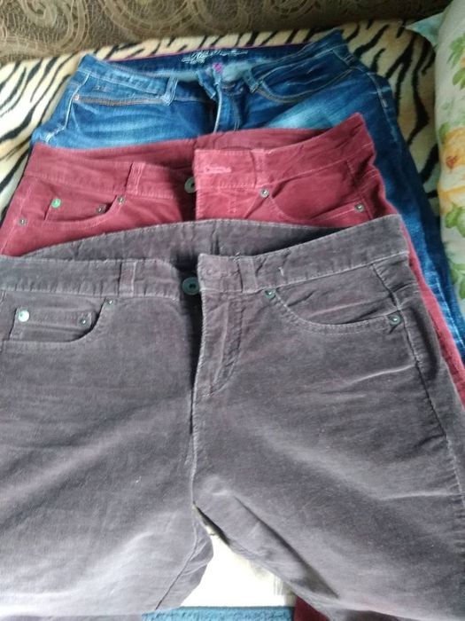 Продам женские   куртки, платья
