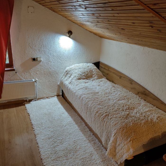 Дава се под наем Къща в Разлог - 200 кв.м за 153 € - Снимка #23