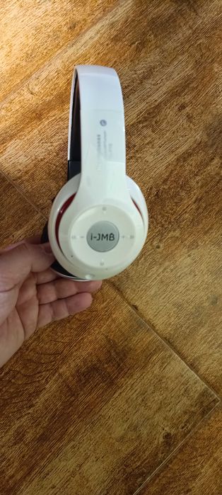 Безжични слушалки