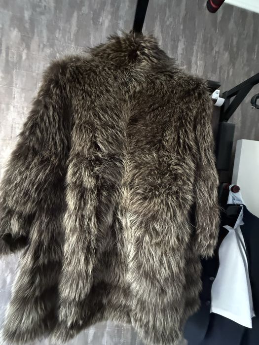 Продам шубу  чернобурка