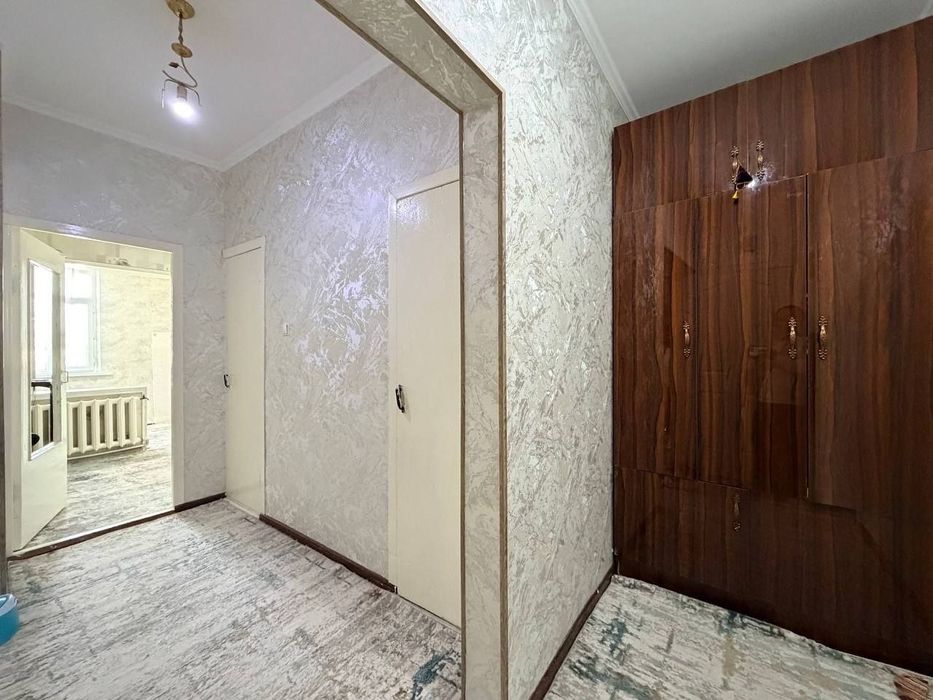 Продается квартира Юнусабад 9кв 2/9/9