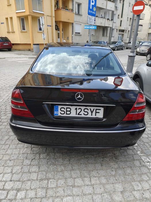 Vând Mercedes e classe 220 , w211 , automat , , chilometri originali.