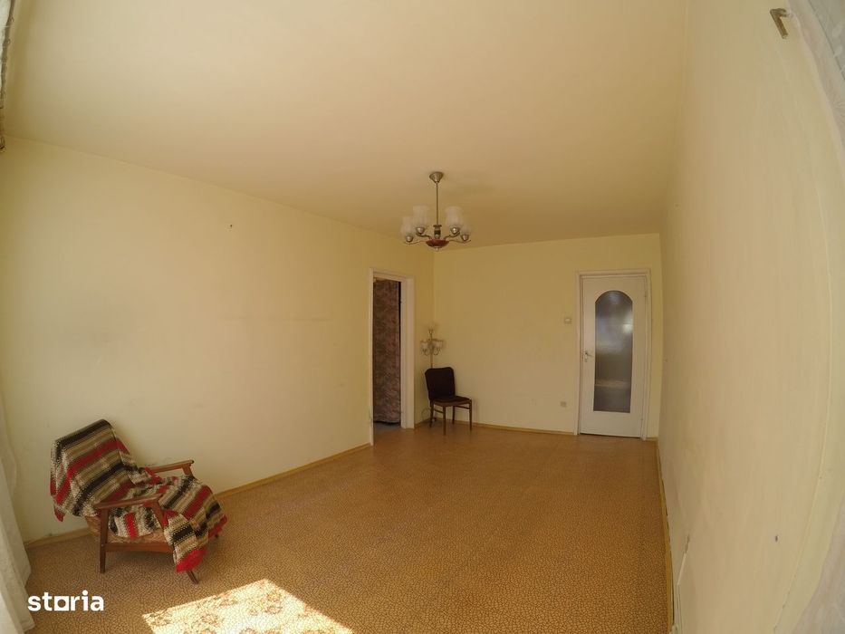 Apartament 3 camere luminos, orientare sud, boxă– Bd. Griviței, Brașov — fotografia 3