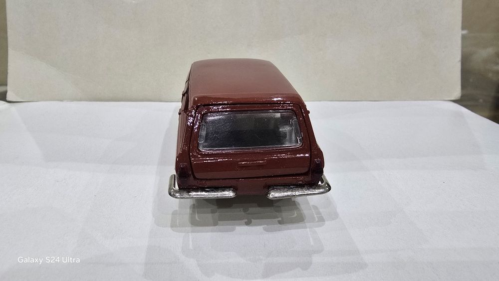 Продам модель авто газ-2402