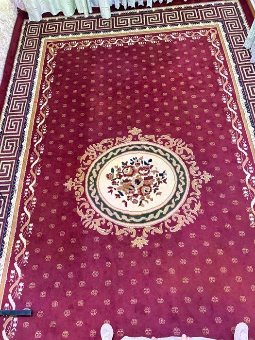 Gilam sotiladi arzon