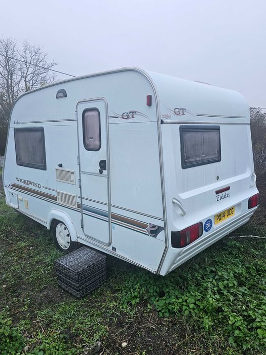 Продавам каравана ELDDIS WHIRLWIND 4m дължина 910кг.