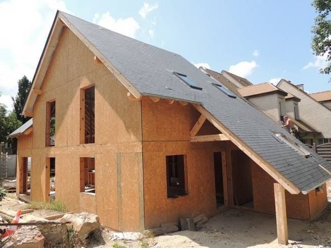 Construim căsuțe din lemn