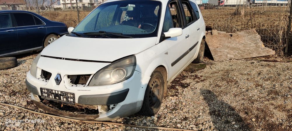Vindem piese rezultate din dezmembrarea unui Renault Scenic 2