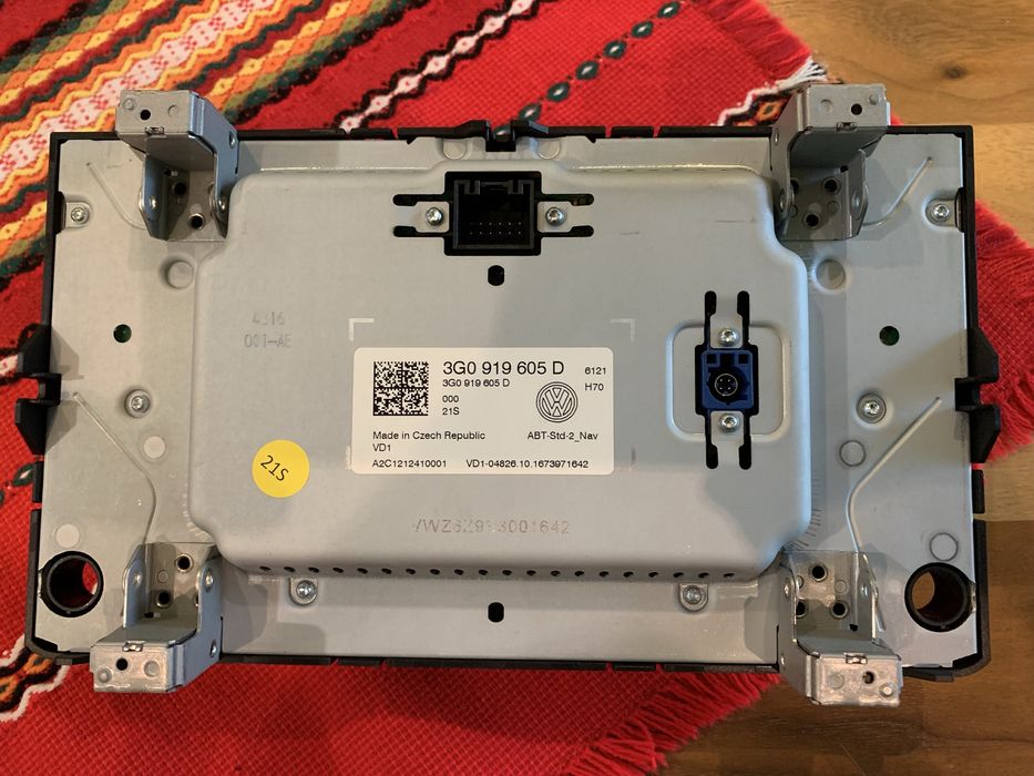 Дисплей Пасат Б8