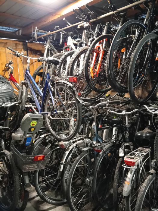 Vând bicicleta aduse din străinătate,diferite mărci și mărimi la pretu