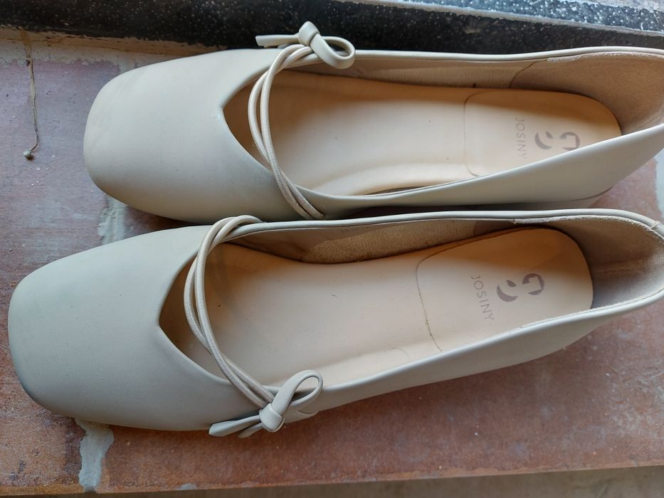 Продам балетки Josiny