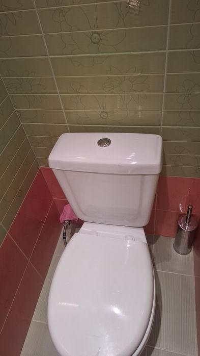 Продаётся унитаз Porta