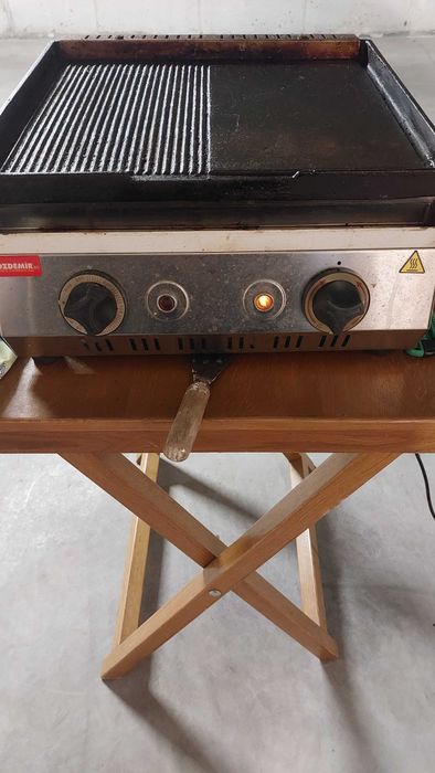 Чугунена грил скара