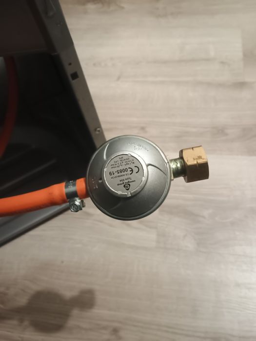 Газова бутилка 16.3 кг, Ъглов кран