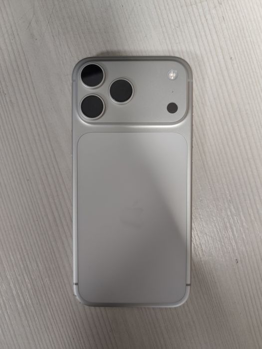 Apple iPhone 17 pro max/100%/256gb/е sim