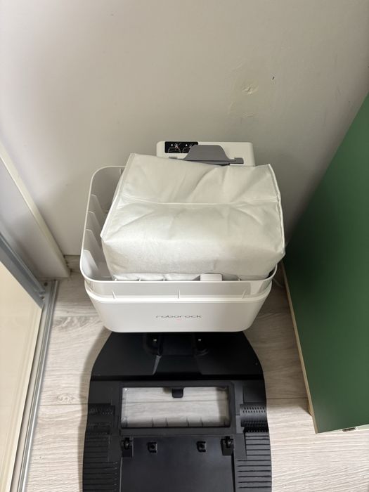 Robot de aspirare Roborock Q8 Max+ cu stație automată de golire